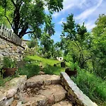 Kulla Hupi Agriturism Penzion *
