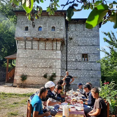 Kulla Hupi Agriturism Zajazd