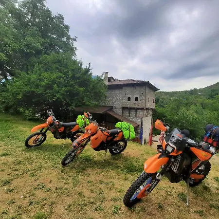 Kulla Hupi Agriturism イン *