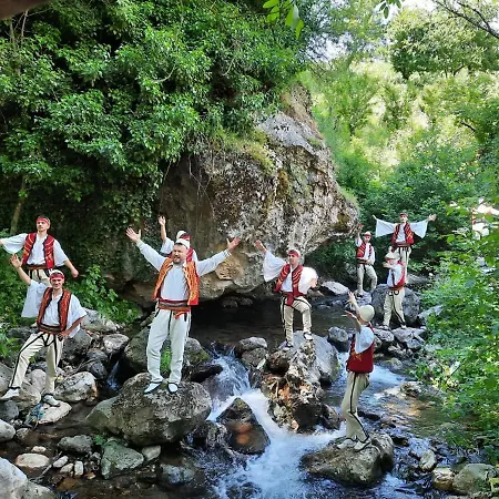 Kulla Hupi Agriturism