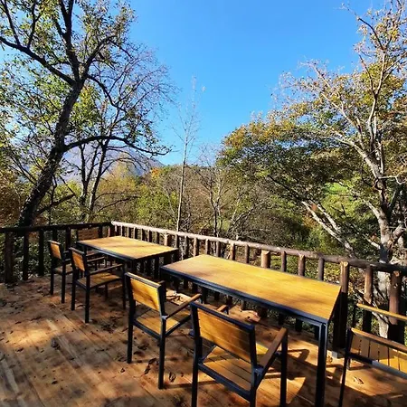 Kulla Hupi Agriturism Πανδοχείο