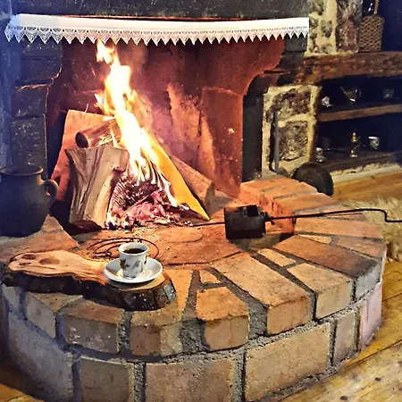 Πανδοχείο Kulla Hupi Agriturism *