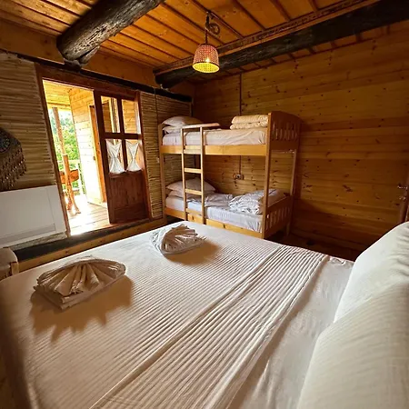 Kulla Hupi Agriturism イン *