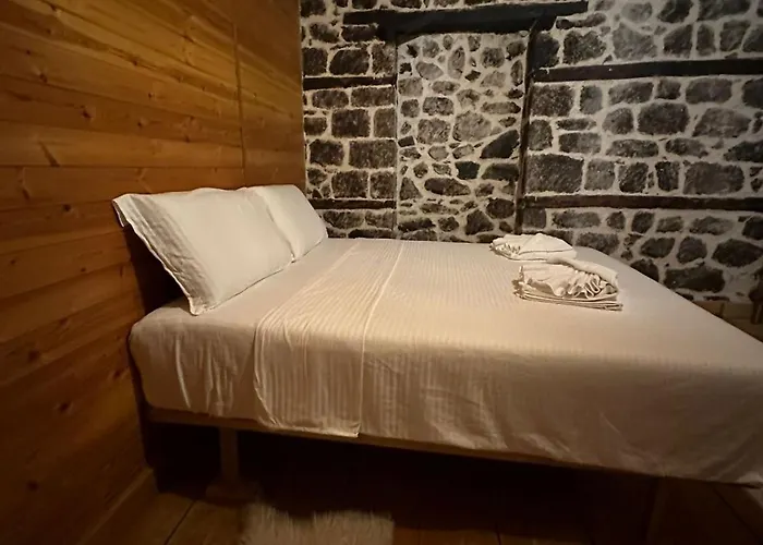 Kulla Hupi Agriturism *