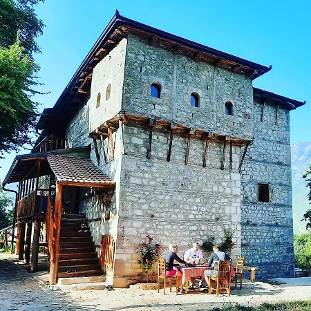 Kulla Hupi Agriturism *