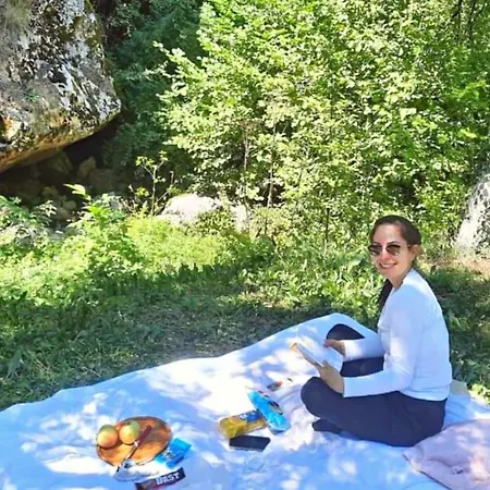 Kulla Hupi Agriturism Inn *