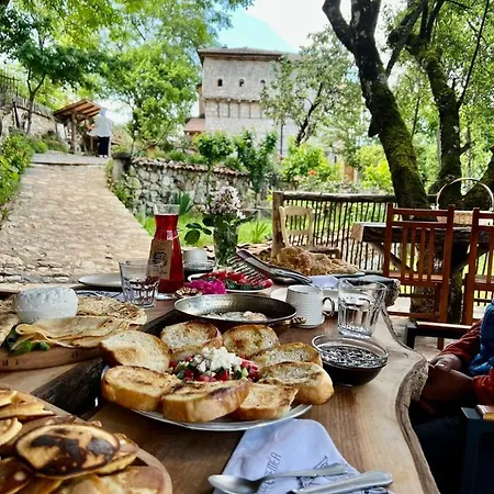 Kulla Hupi Agriturism Inn *