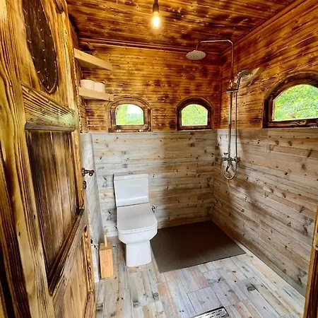 Kulla Hupi Agriturism- 250 Year Old Albanian Heritage Tower Fushe-Bulqize
