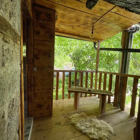 イン Kulla Hupi Agriturism