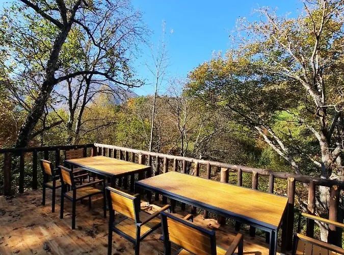 Kulla Hupi Agriturism Herberg