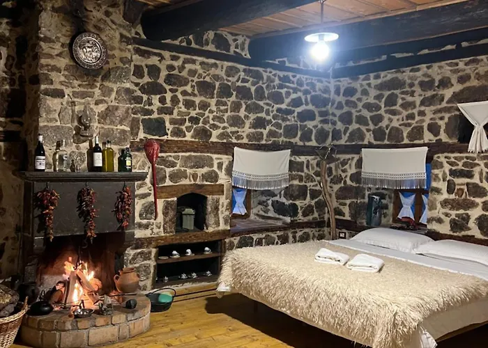 Kulla Hupi Agriturism Herberg *