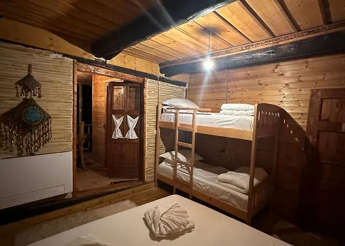 Kulla Hupi Agriturism Han/Misafirhane